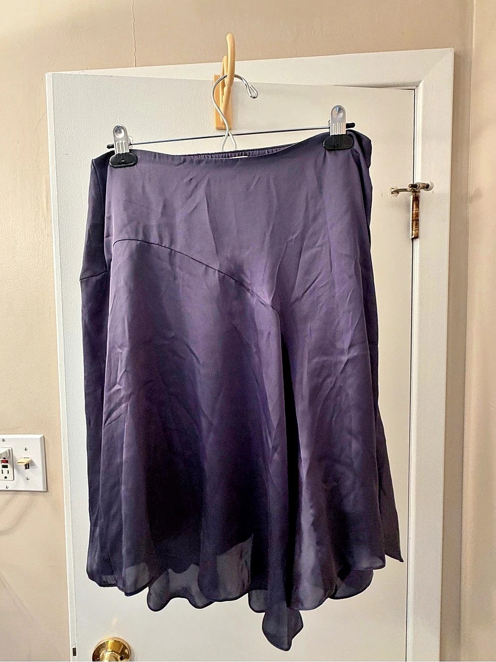 Abercrombie & Fitch Satin Midi Skirt in blue Size Medium NWT